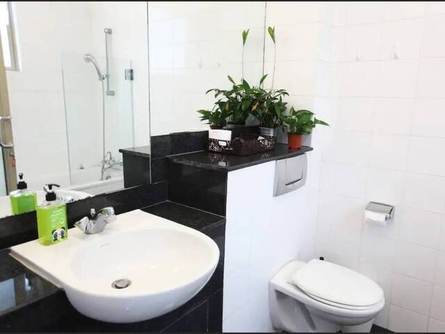 Designer Loft for 2 Pax | 1050 sqft | All-Inclusive Living | 5 mins Farrer Park MRT