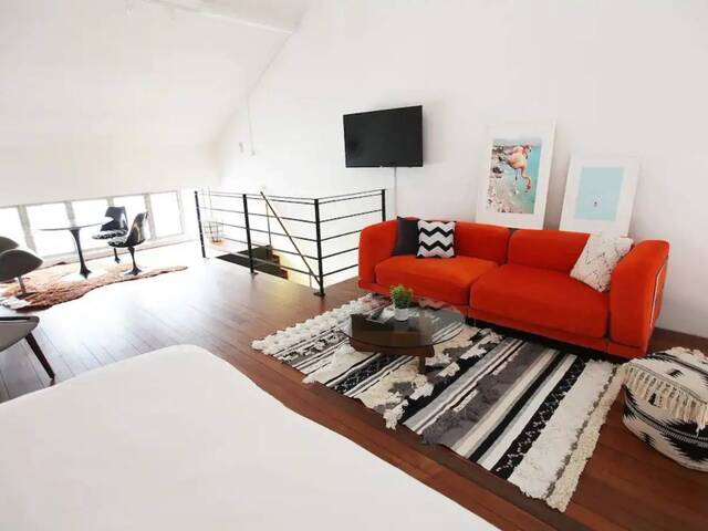 Designer Loft for 2 Pax | 1050 sqft | All-Inclusive Living | 5 mins Farrer Park MRT