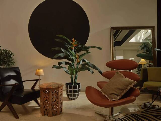 Designer Loft for 2 Pax | 1050 sqft | All-Inclusive Living | 5 mins Farrer Park MRT