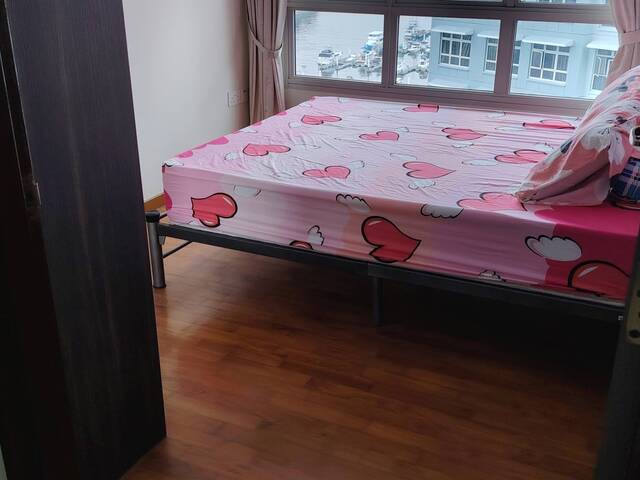 Hbd 4 room flat for rent