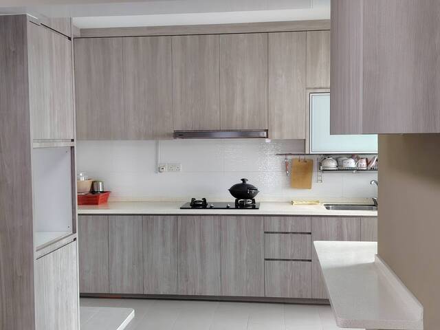 Hbd 4 room flat for rent