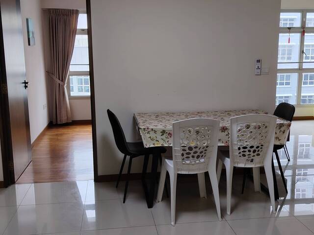 Hbd 4 room flat for rent