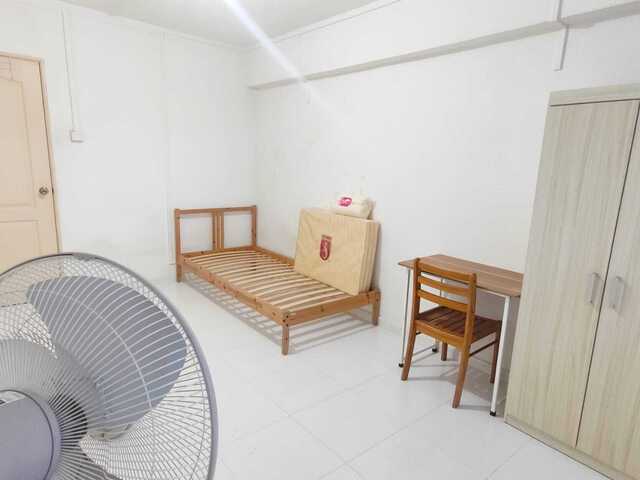 (FEMALE) SUPER NEAR 3min MARSILING/WOODLANDS MRT BIG PRIVATE SINGLE ROOM $700/pax