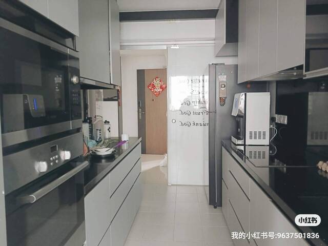 1 ROOM AVAILABLE, SUPER RARE! SUPER LOCATION, CAN SEE DAMAI LRT JUST IN FRONT, PURPLE LINE PUNGGOL
