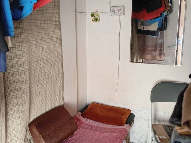 Small Single Room 10min Ubi MRT