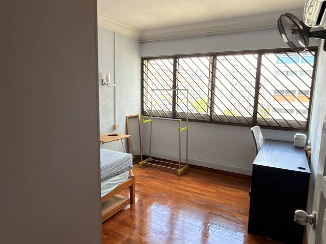 Common Room for Rent-7 mins walk to Khatib Mrt