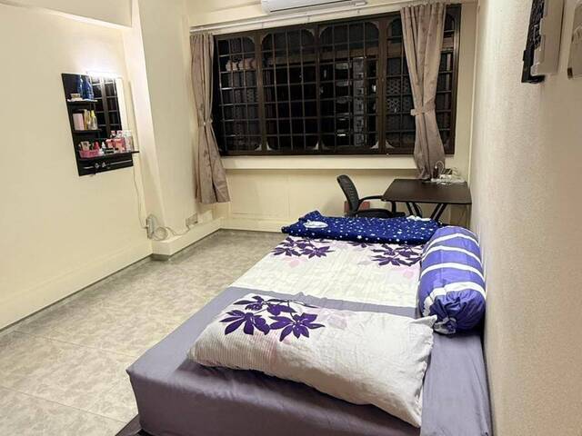 3-bedroom full house for rent, located directly opposite Boon Lay MRT station.