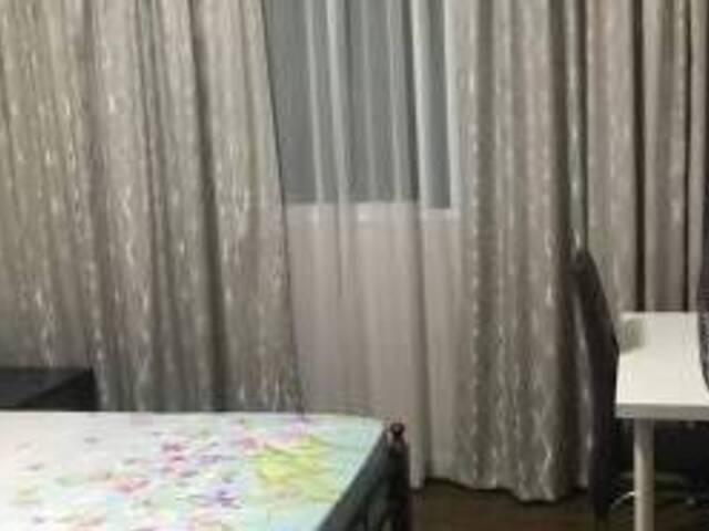 Common room at 112 lengkong tiga for rent! Aircon wifi!