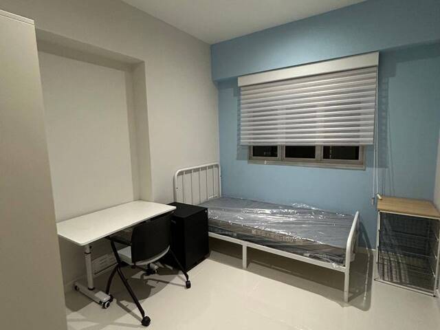 Near Canberra Mrt - Common Room For Rent