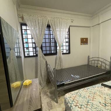 Female Room Sharing