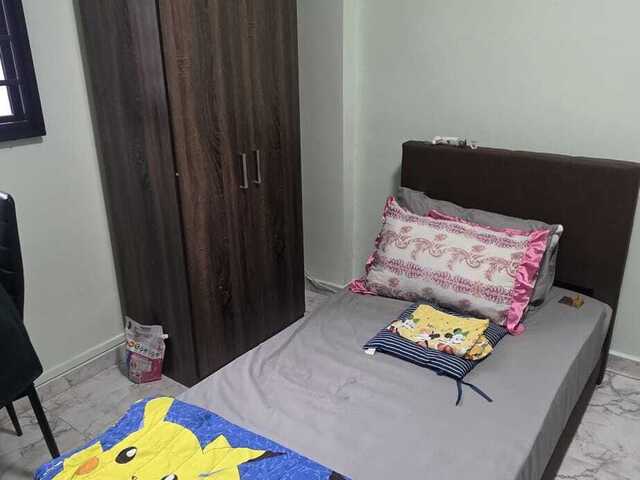 Common room - 1 female