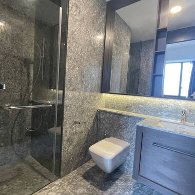 Sea facing 2 bedroom 2 bathroom condo near Outram MRT