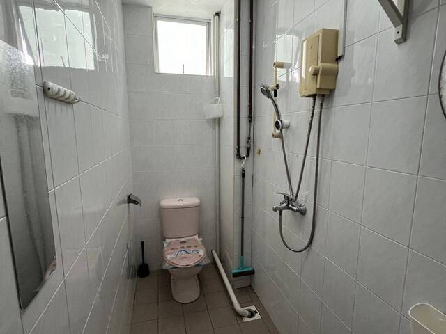 Furnished Aircon room with bathroom attached near novena MRT