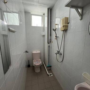 Furnished Aircon room with bathroom attached near novena MRT