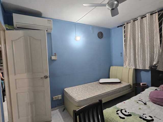 Common room available for female sharing