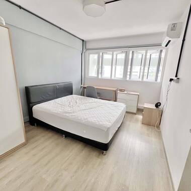 Live in the heart of it all! Pocket Room in Bugis-Bencoolen.