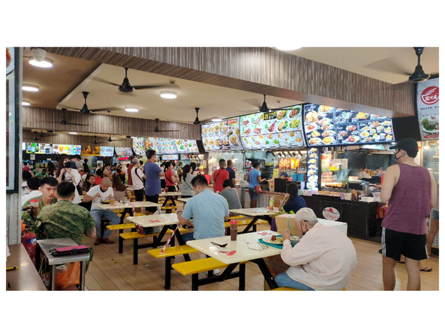 Room for rent, 5min walk to Pioneer MRT, 24hrs food stalls, minimarket & coffee shop