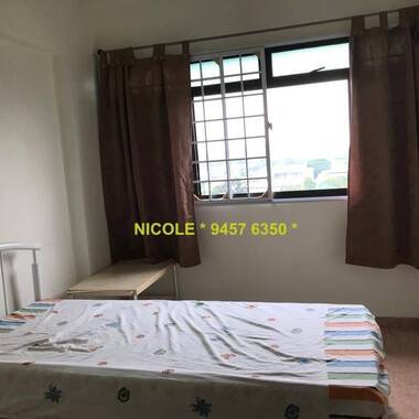 Blk 657A Jurong West - $800 for 1 lady (AIRCON + WiFi) & walk to MRT