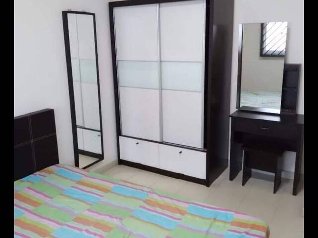Fully furnished room near Airport and MRT station