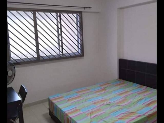 Fully furnished room near Airport and MRT station