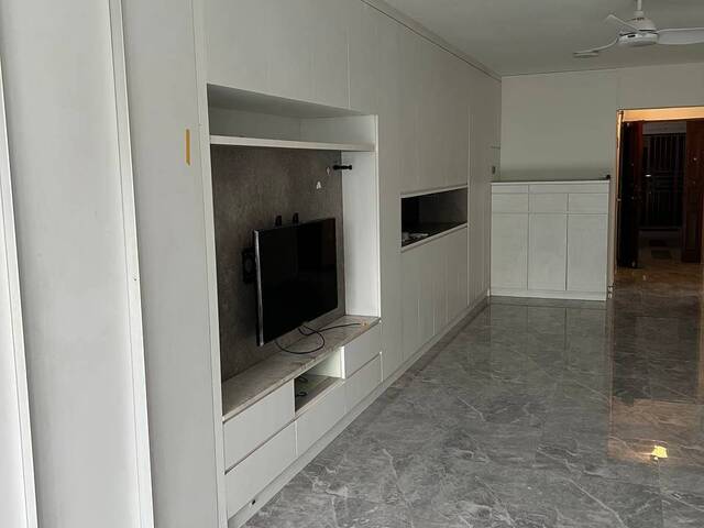 Fully furnished common room for rent (Super single bed)