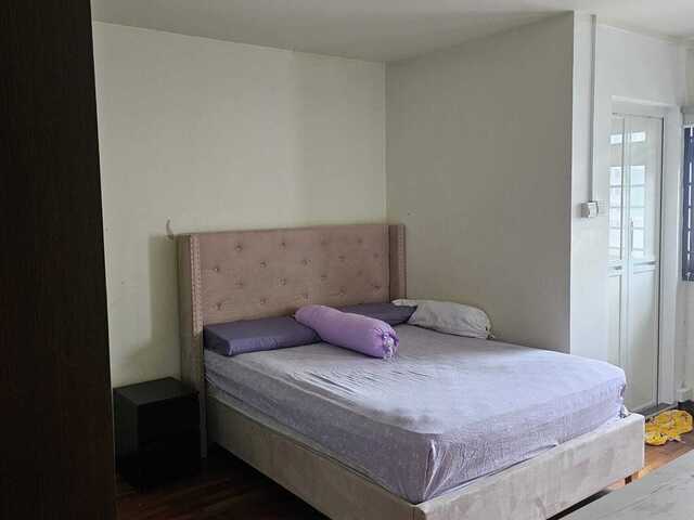 Master room for rent