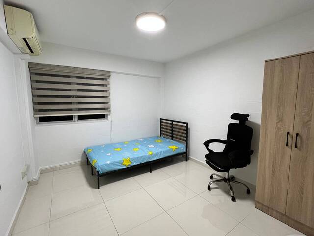 Toa Payoh Lor 8 HDB Common Room for Rent
