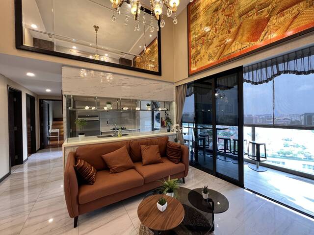 3 bedroom Penthouse at Poiz Residences, Short walk to Stamford International School