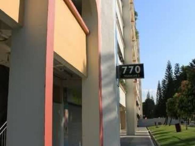 4R flat for rent at Blk 770 Yishun Avenue 3. Near to Yishun MRT! NO AGENT FEE