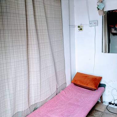 Small Single Room 10min Ubi MRT
