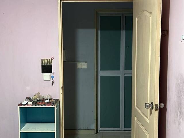 bg