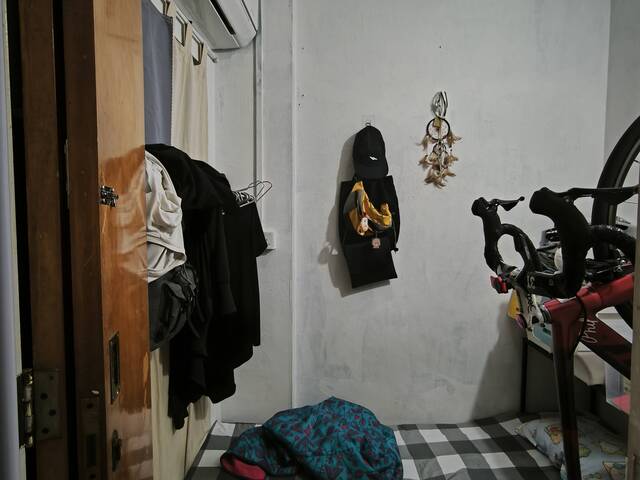 Aljunied mrt condo maid room