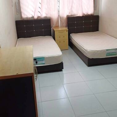 Common room for rent at Blk 116 Simei Street 1. (Female only) NO AGENT FEE