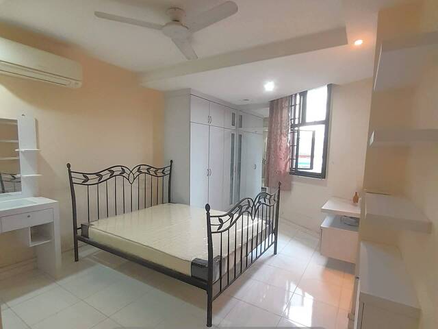 Master and Common Room for rent at Blk 359 Admiralty Drive.(Male Only) no agent fee