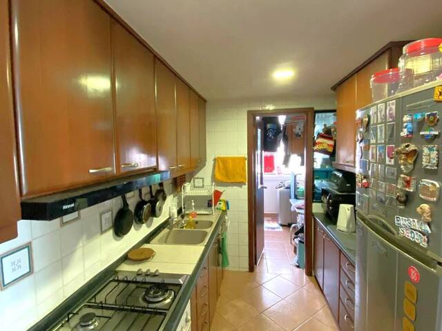 Common Room for rent at Central Grove, Female Environment! NO AGENT FEE