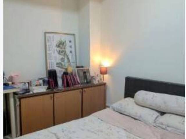 Common Bedrooms for Rent