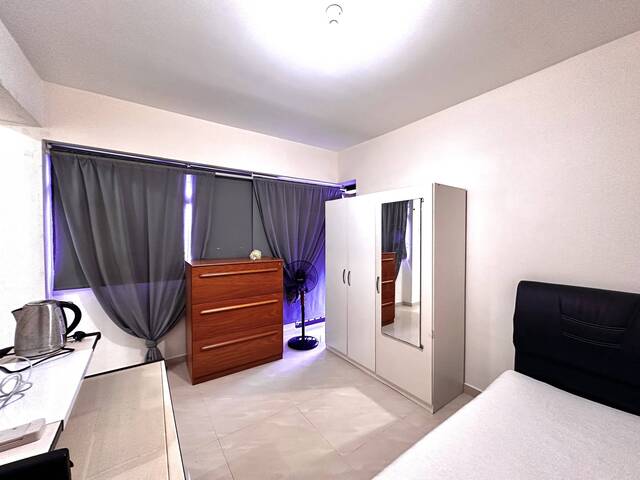 Near Toa Payoh MRT Blk 146 Master rm ensuite pte bath, furn aircon, optional wifi