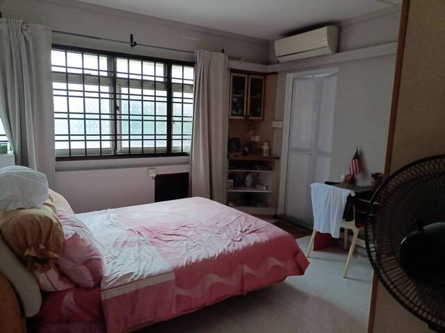 Central Redhill MRT , Privacy Master Room for Rent , Available 20 July 2026