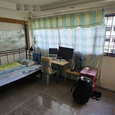 Common room at 257 Yishun ring road for rent! Wifi available!