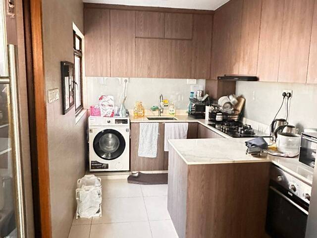 3min from Lavender Mrt Masters Bedroom