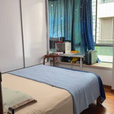 Quiet studio minutes from MRT
