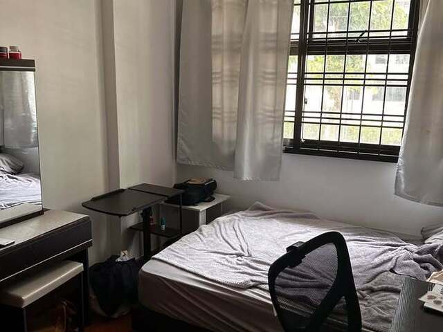 Room opposite Tiong Bahru Market - guests + cooking allowed