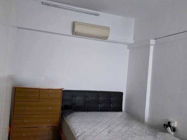 Master bedroom for rent at Tech Whye