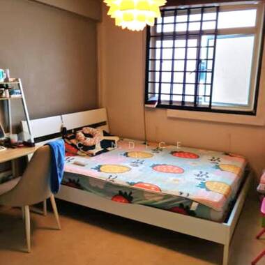 Hdb 3 room flat near MRT