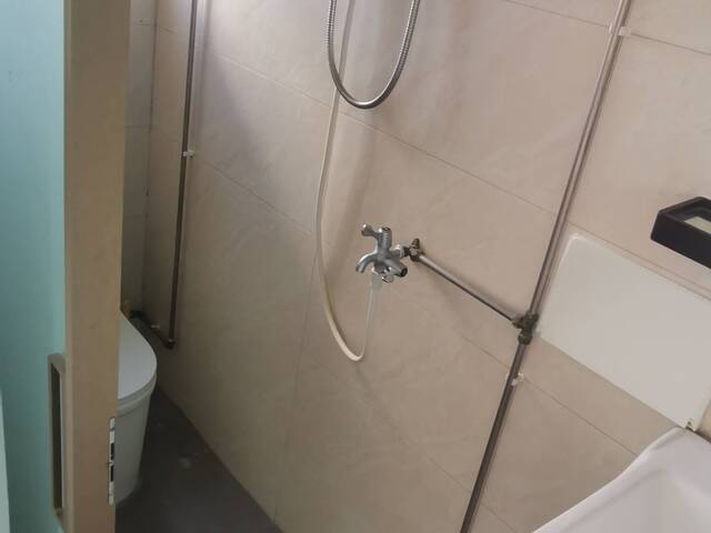 Orchard Central Somerset MRT master room