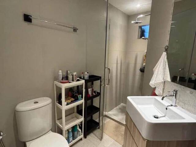 New Tenant for unit @ accessible from Paya Leba & Dakota MRT