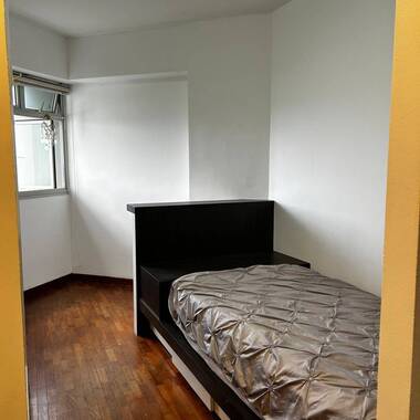 Blk 394 Bukit Batok - $800 for 1 guy (aircon + wifi) - walk to Bt Gombak MRT