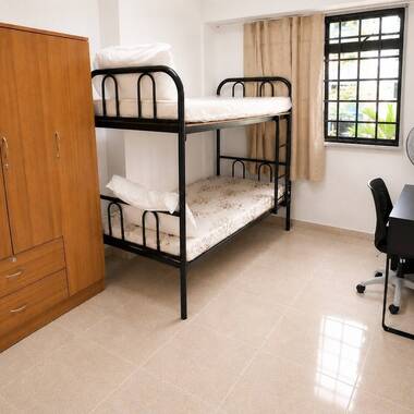 🏡 Spacious & Quiet Room for Rent @ Sembawang MRT (5 mins walk)