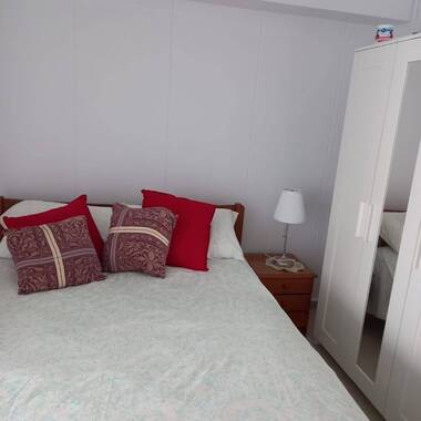 Common room at 403 Serangoon Avenue 1 for rent! Aircon wifi!