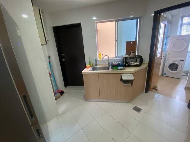 Room for rent / Toa Payoh, Novena / Common room / 1pax stay / Available July 10